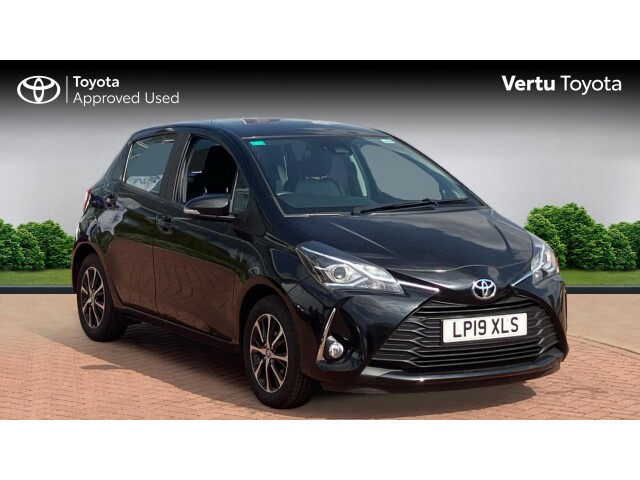 Main listing image - Toyota Yaris