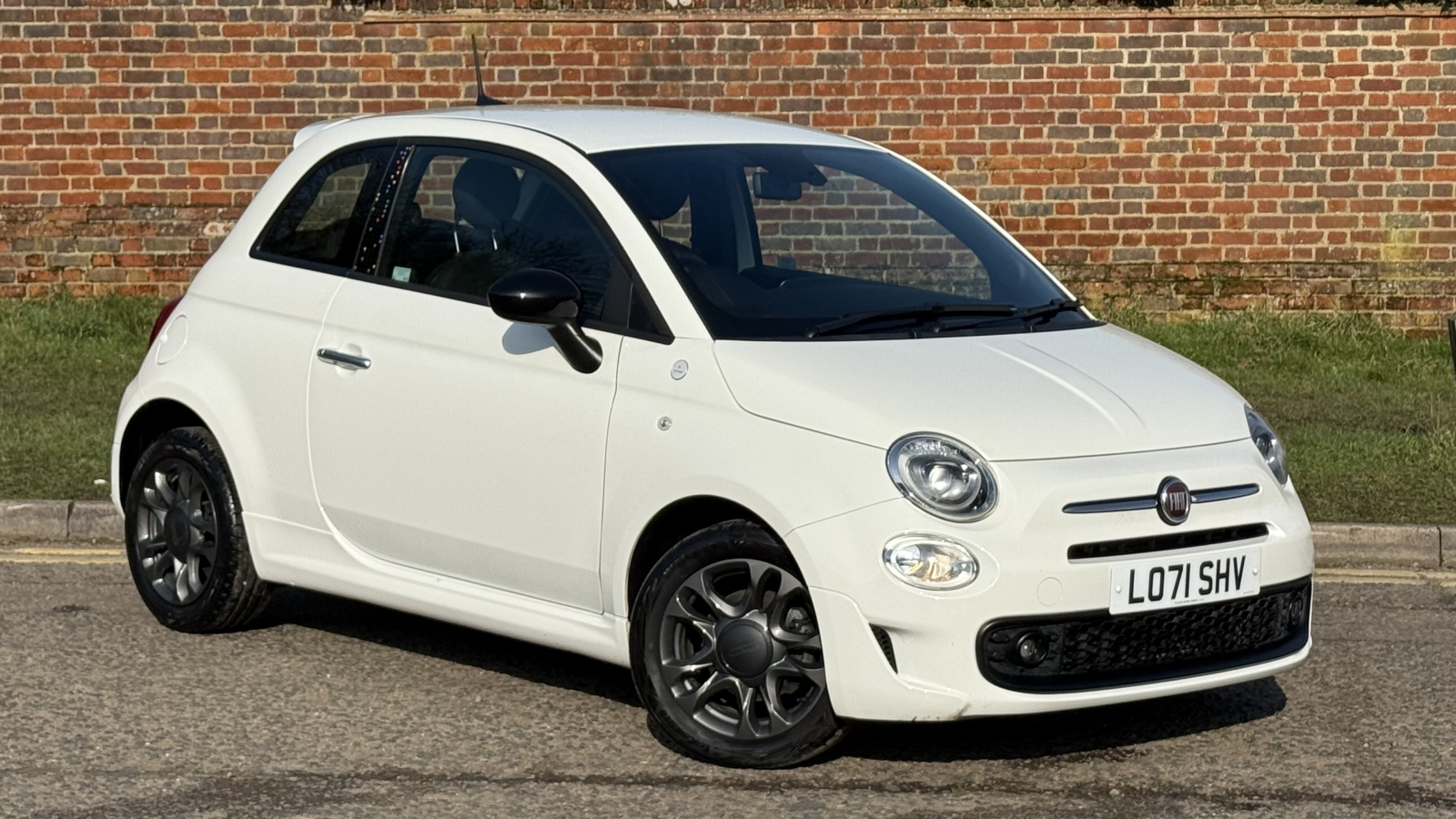 Main listing image - Fiat 500