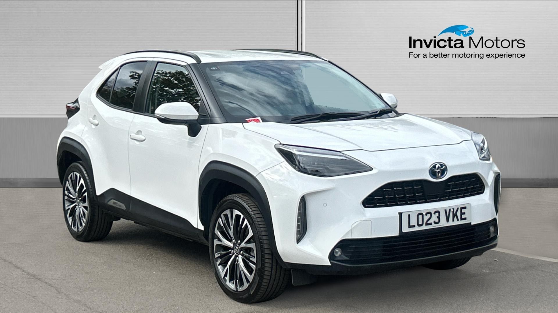 Main listing image - Toyota Yaris Cross