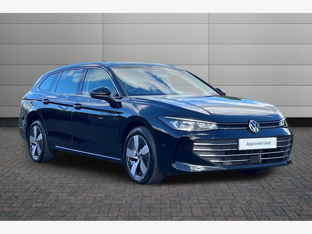 Main listing image - Volkswagen Passat Estate