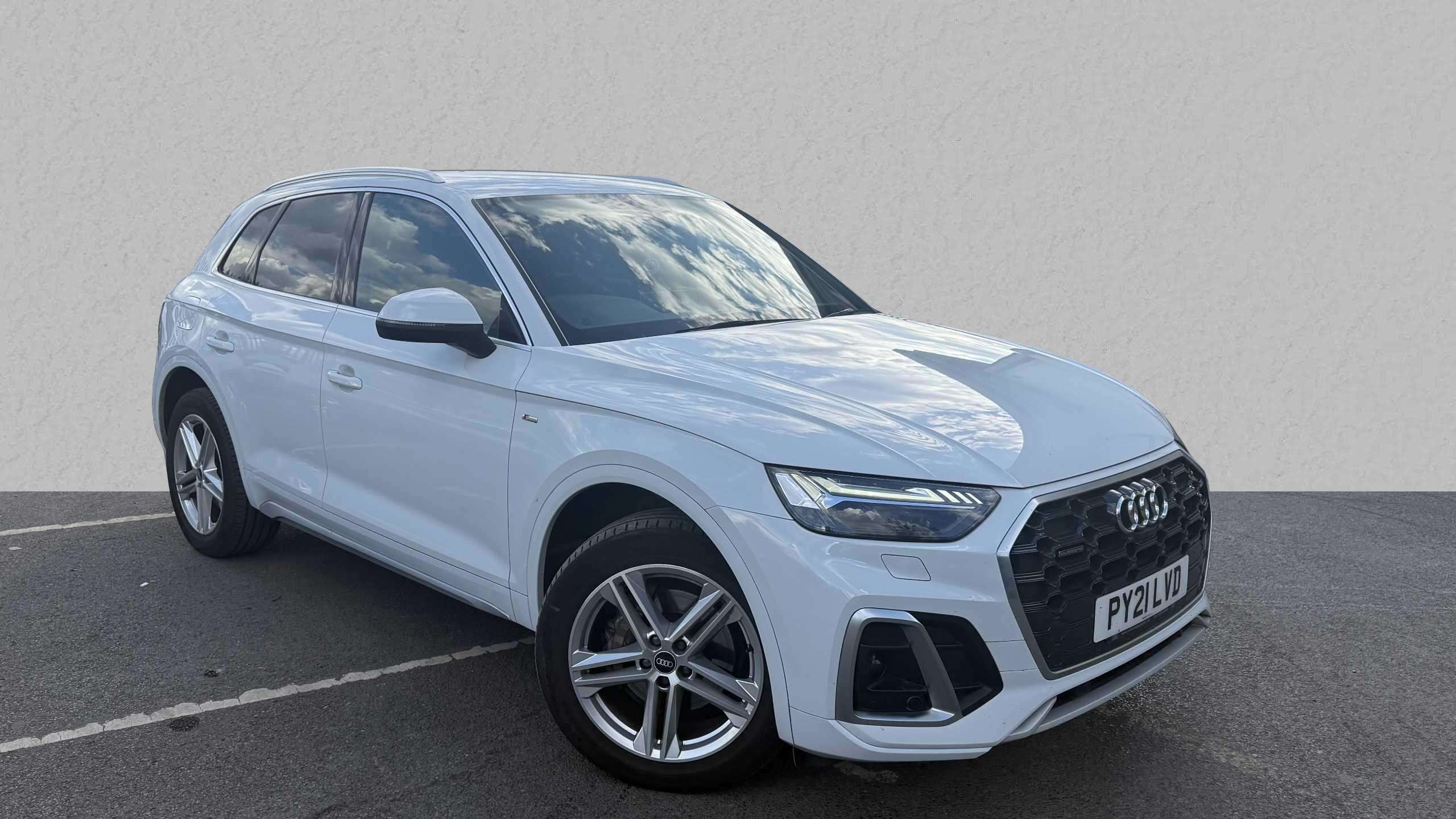 Main listing image - Audi Q5