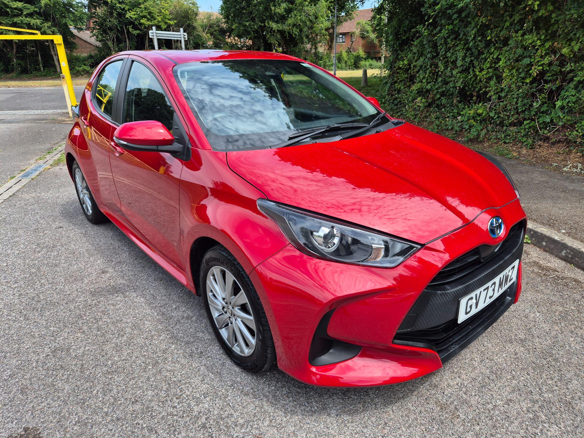 Main listing image - Toyota Yaris