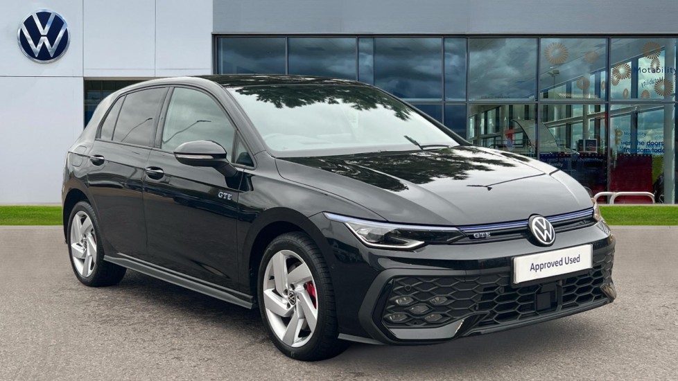Main listing image - Volkswagen Golf GTE
