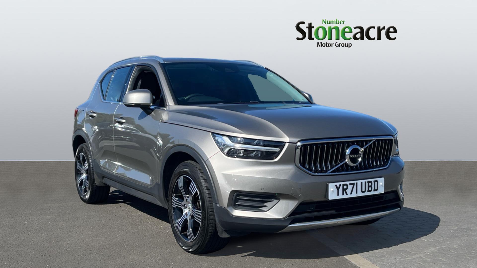 Main listing image - Volvo XC40