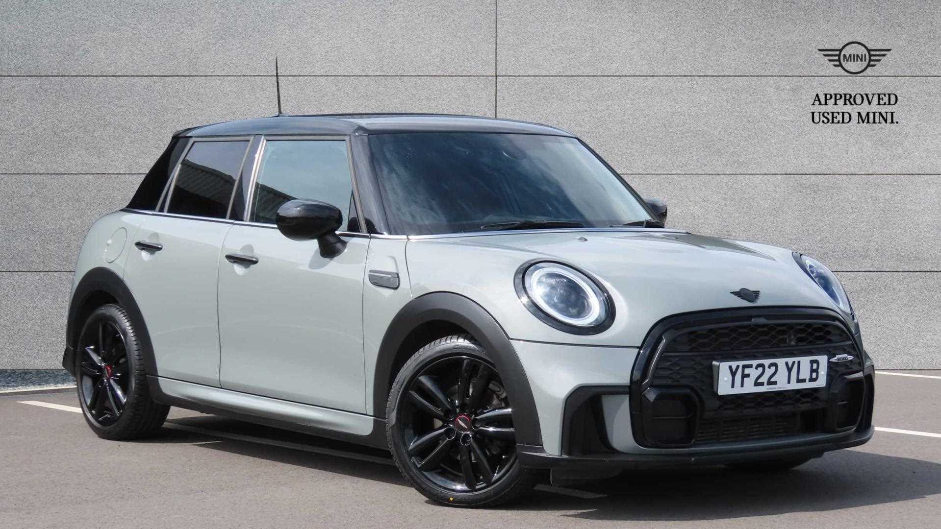 Main listing image - MINI Hatchback 5dr