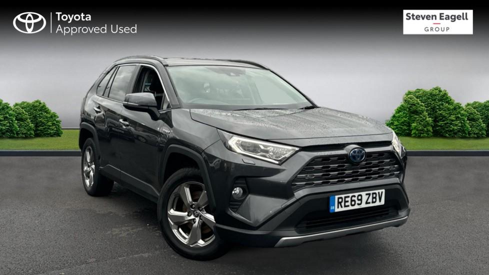 Main listing image - Toyota RAV4