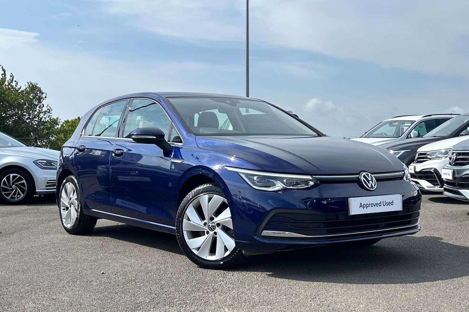 Main listing image - Volkswagen Golf