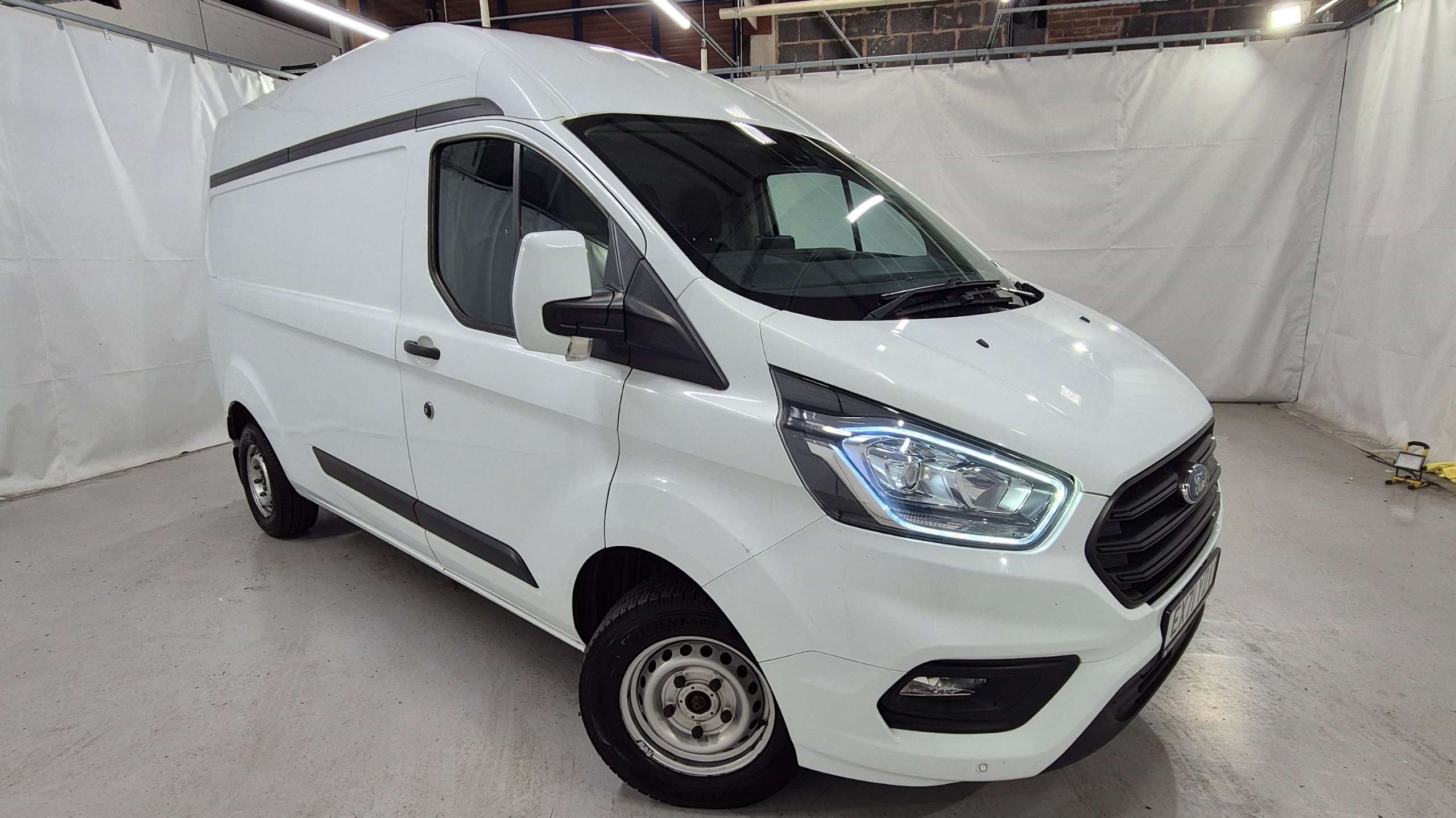 Main listing image - Ford Transit Custom