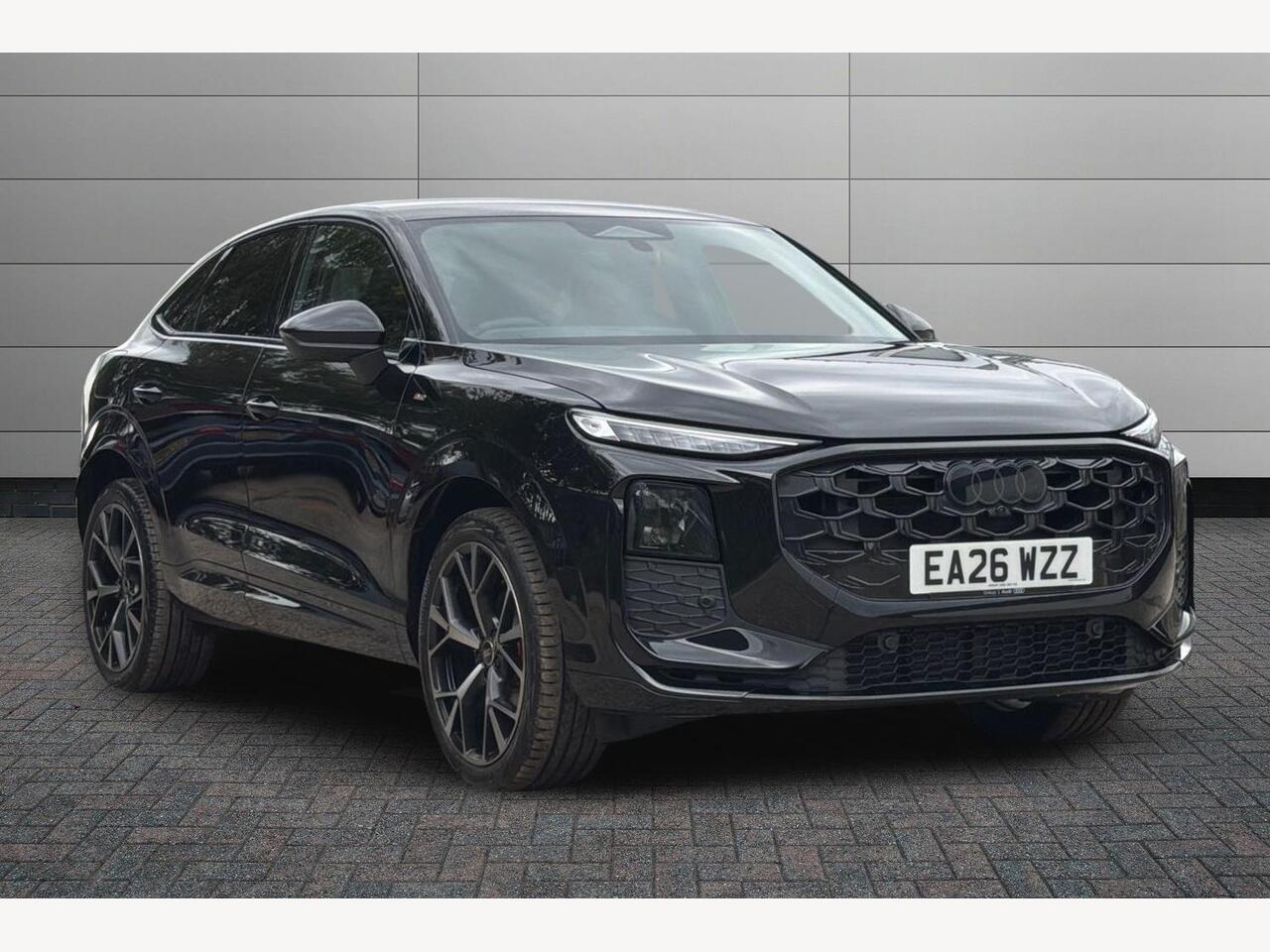 Main listing image - Audi Q3