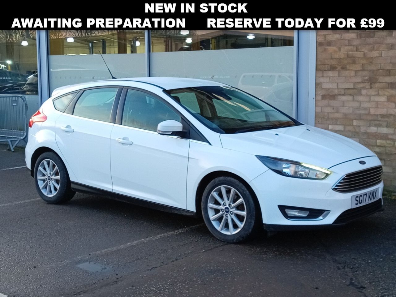 Main listing image - Ford Focus