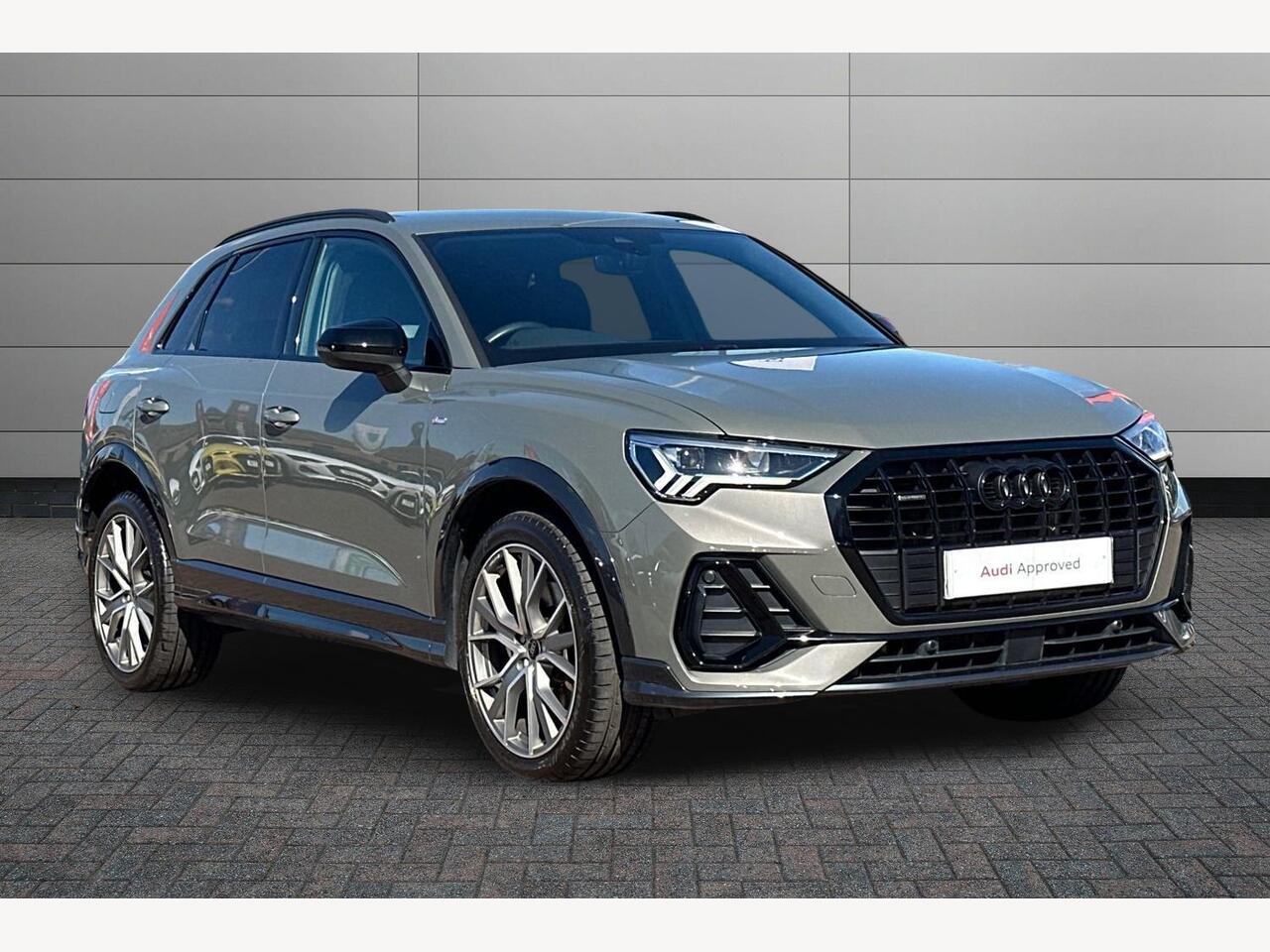 Main listing image - Audi Q3