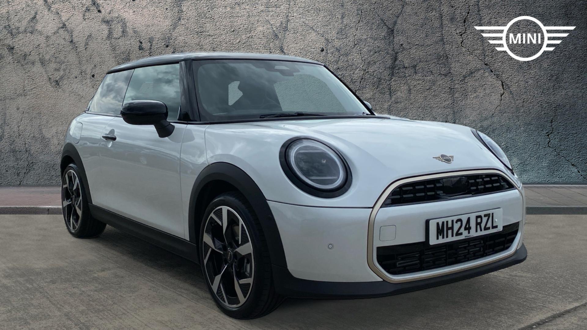 Main listing image - MINI Hatchback