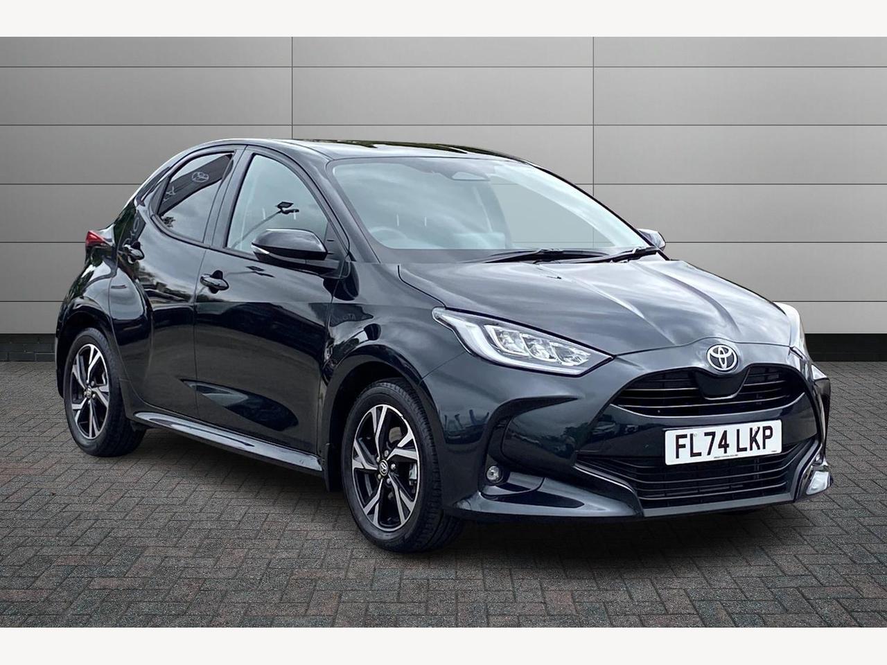 Main listing image - Toyota Yaris