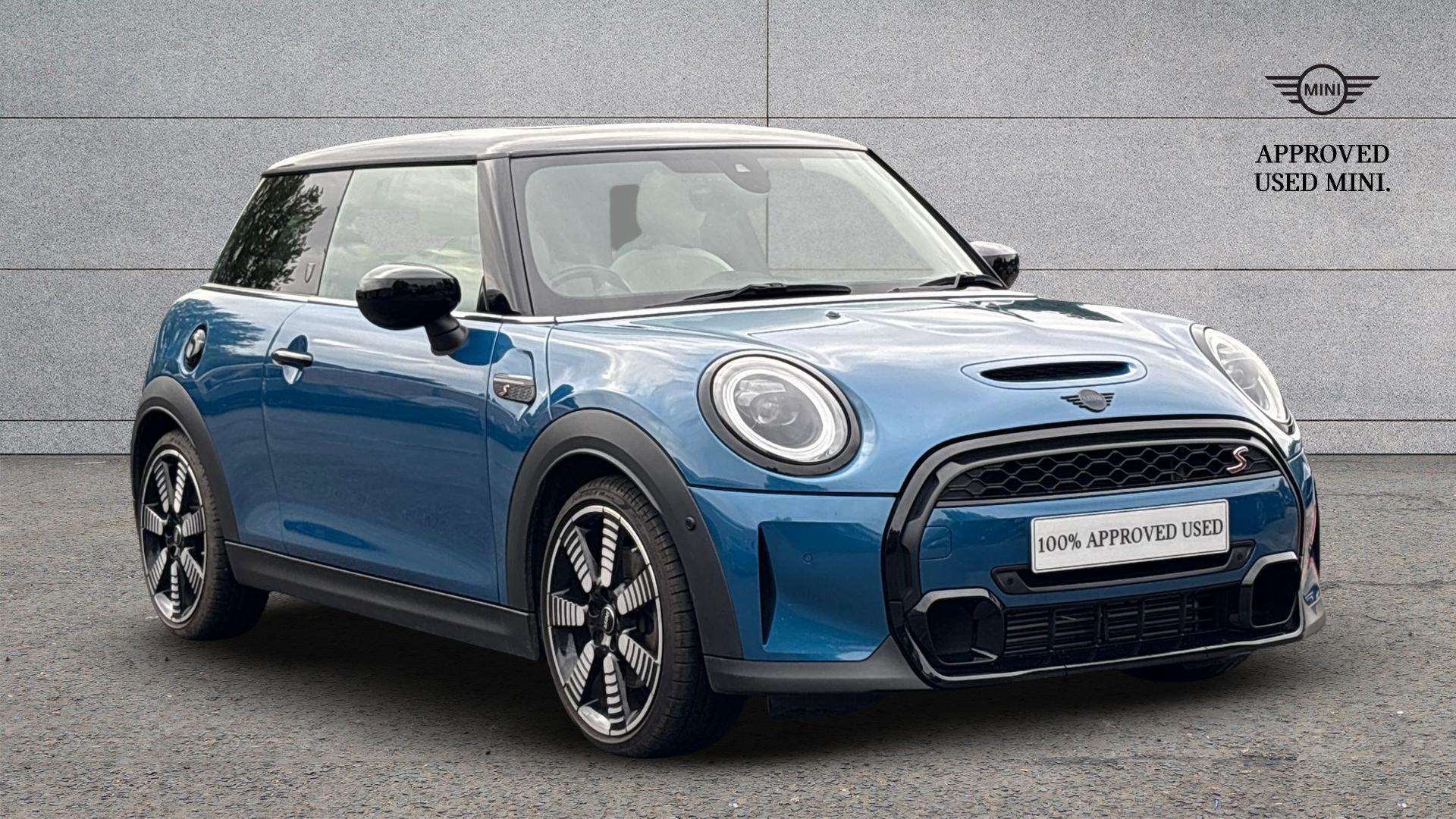 Main listing image - MINI Hatchback