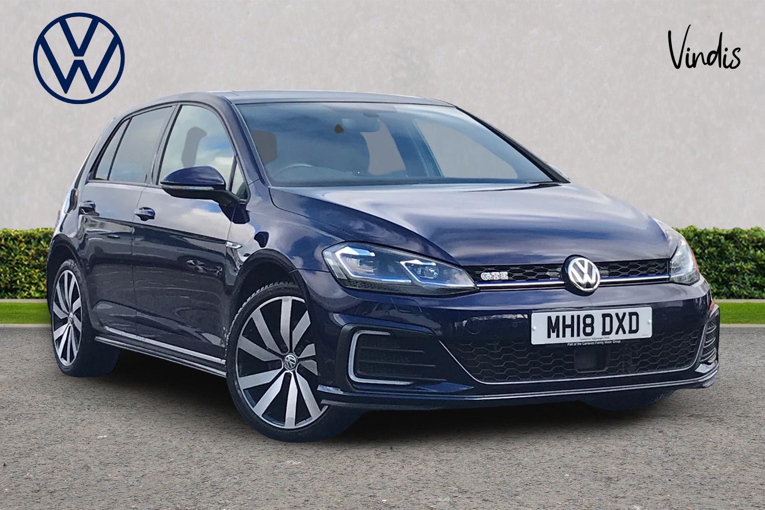 Main listing image - Volkswagen Golf GTE