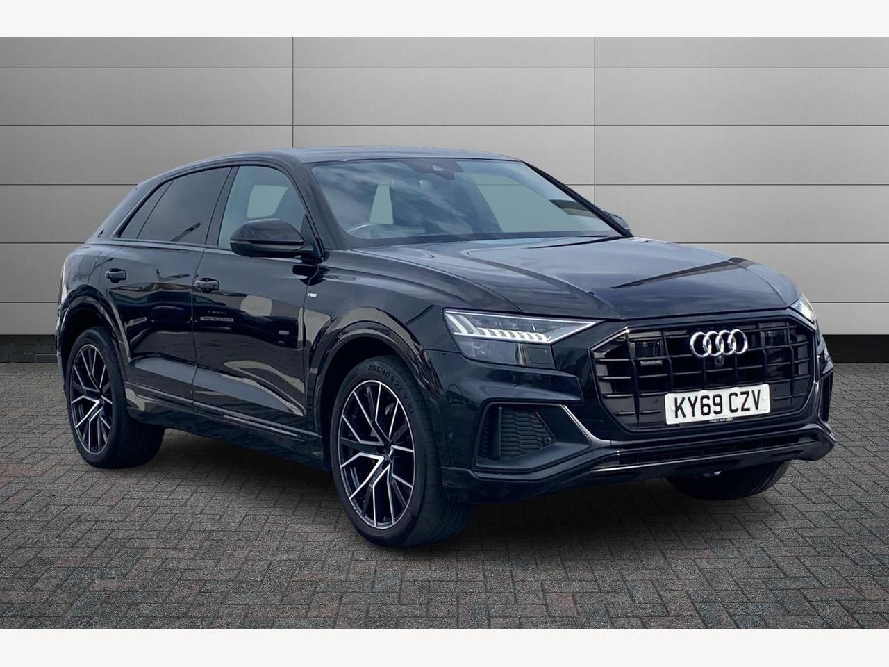 Main listing image - Audi Q8