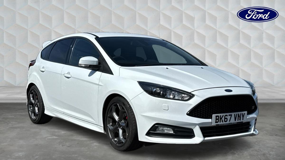 Main listing image - Ford Focus ST