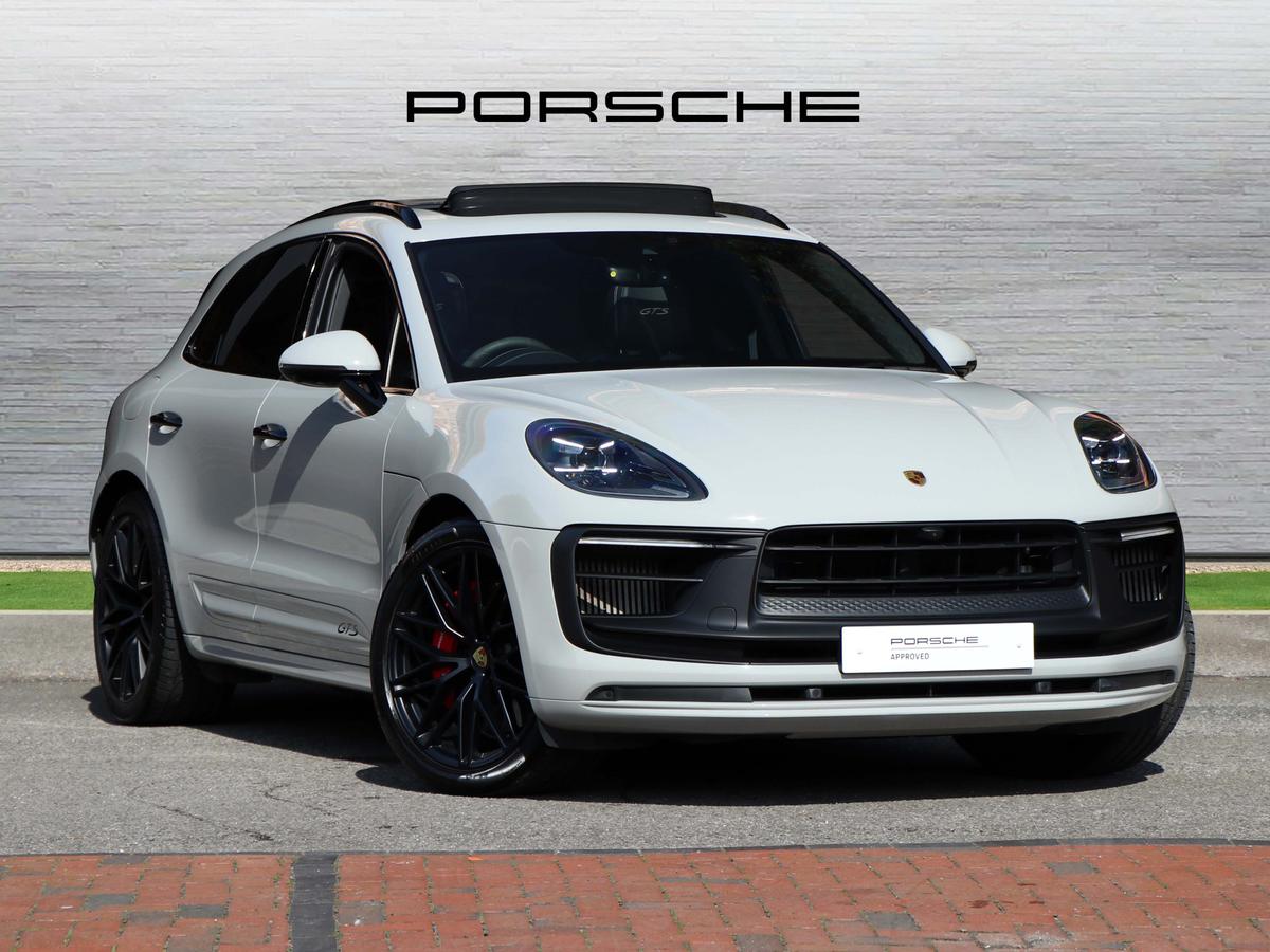 Main listing image - Porsche Macan