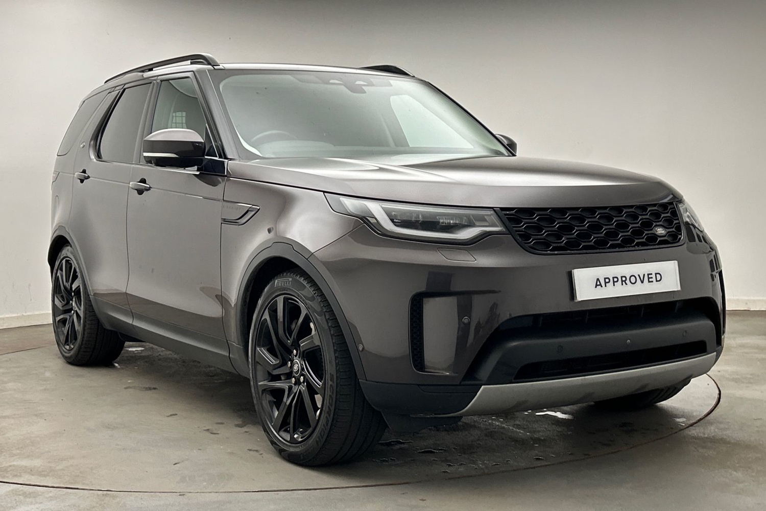 Main listing image - Land Rover Discovery