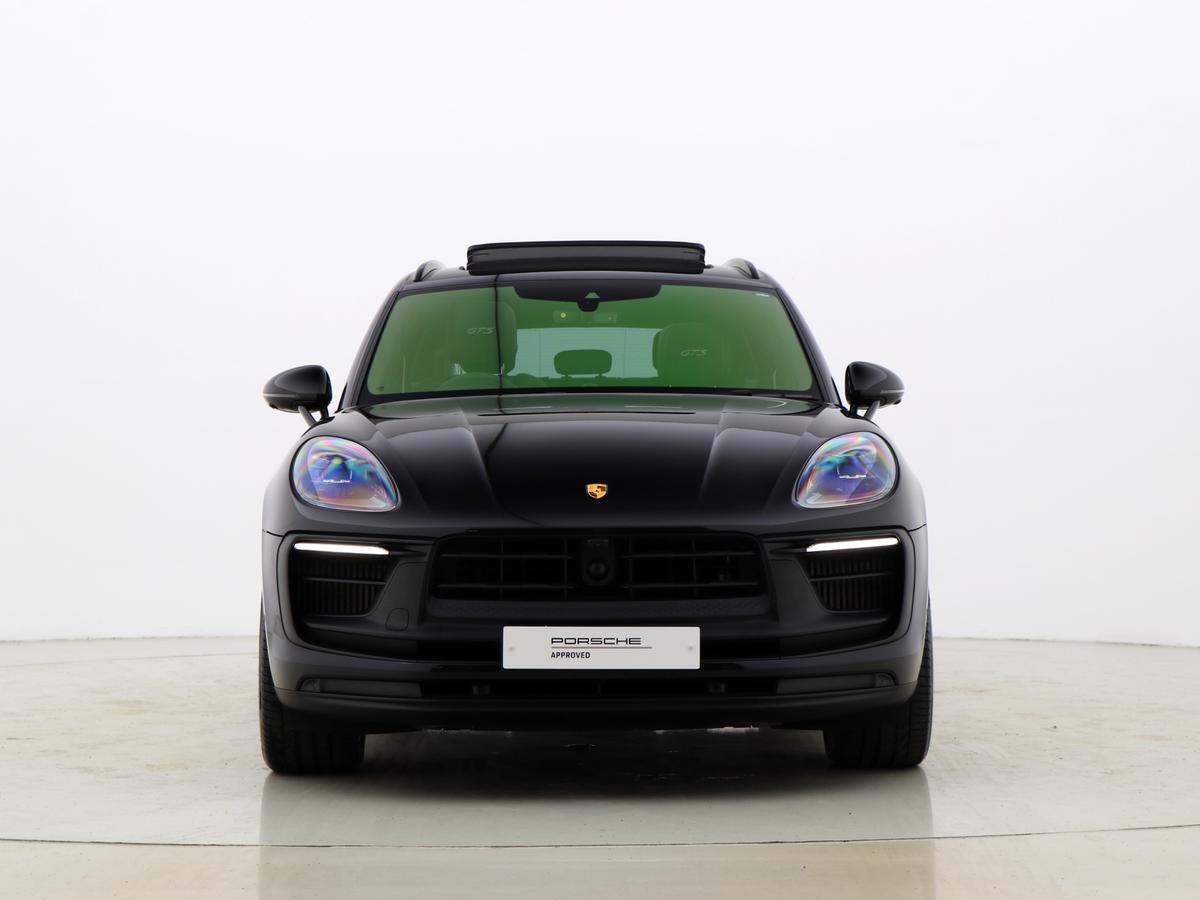 Main listing image - Porsche Macan