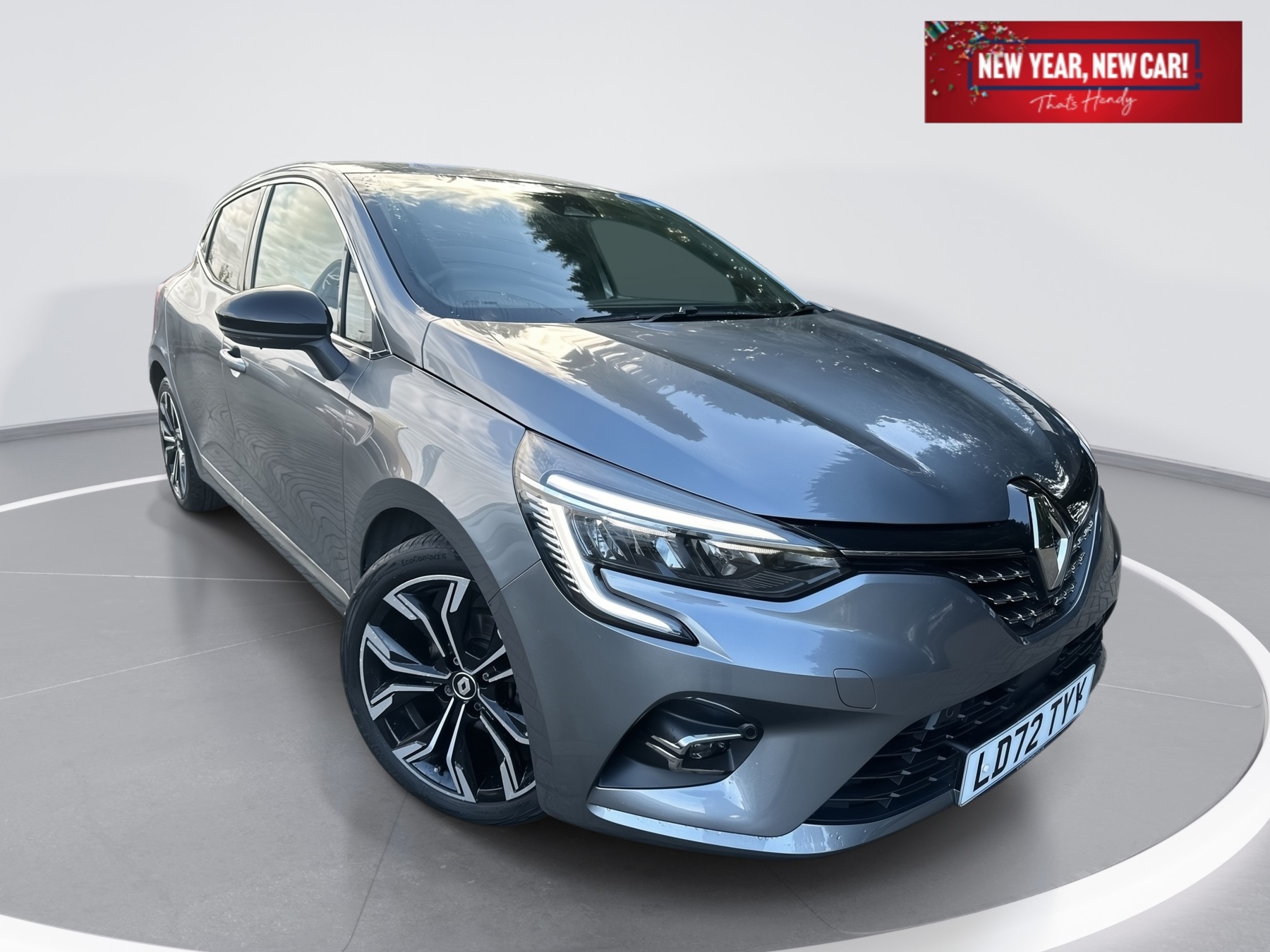 Main listing image - Renault Clio