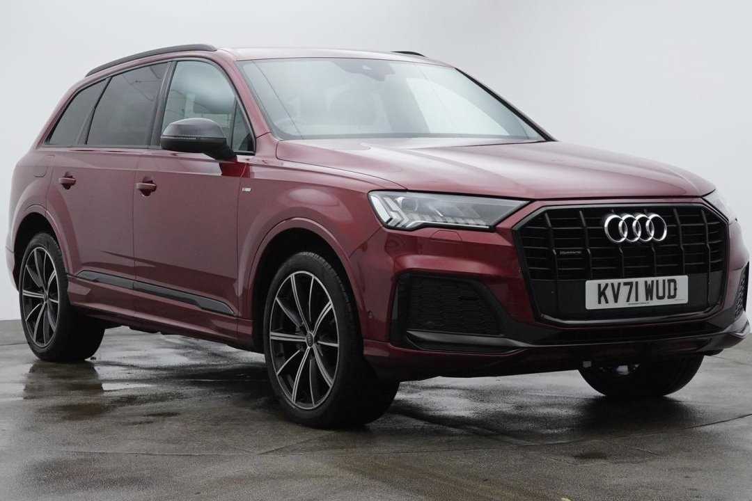 Main listing image - Audi Q7