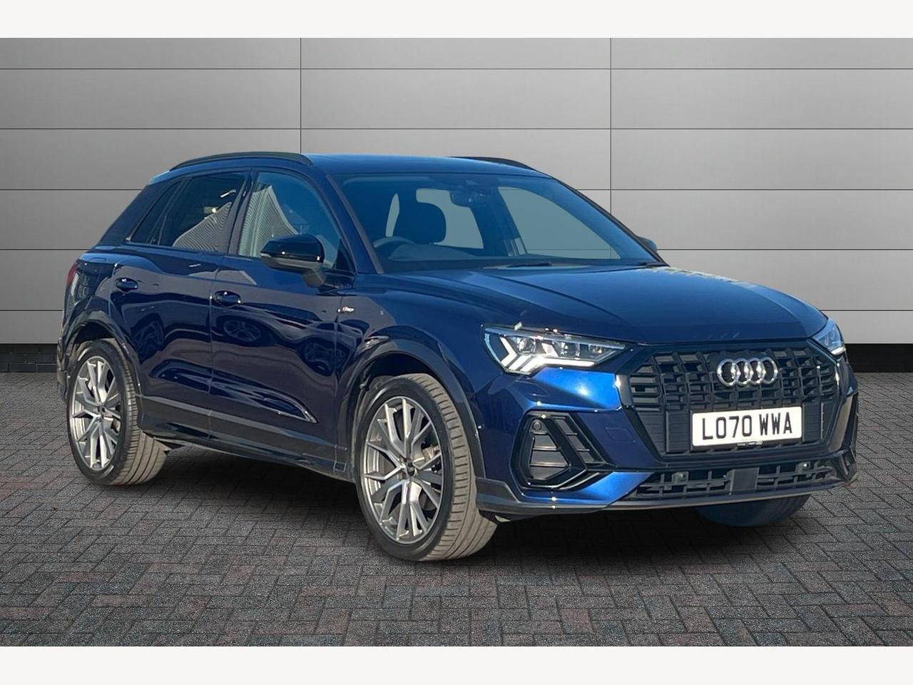 Main listing image - Audi Q3