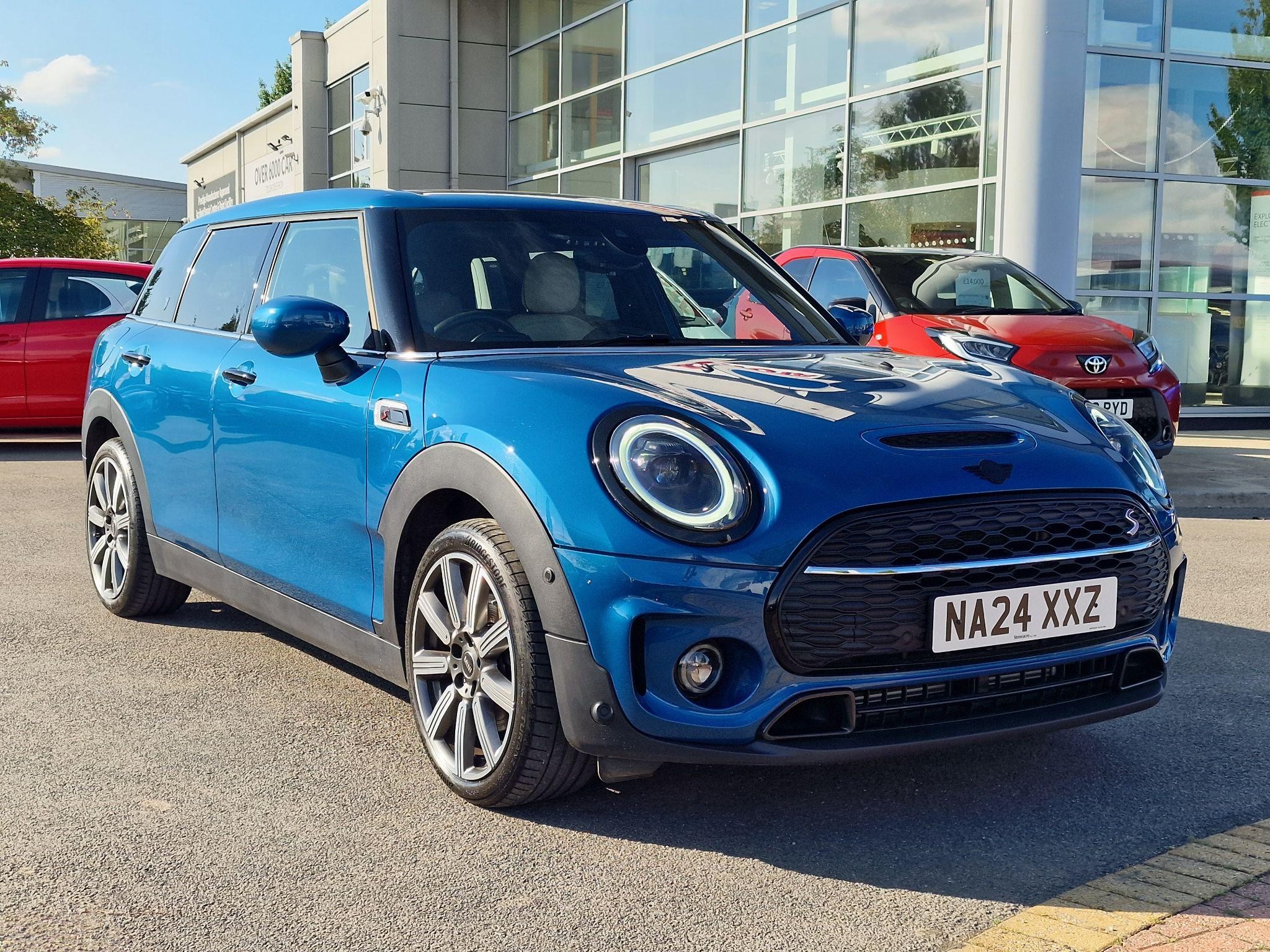 Main listing image - MINI Clubman