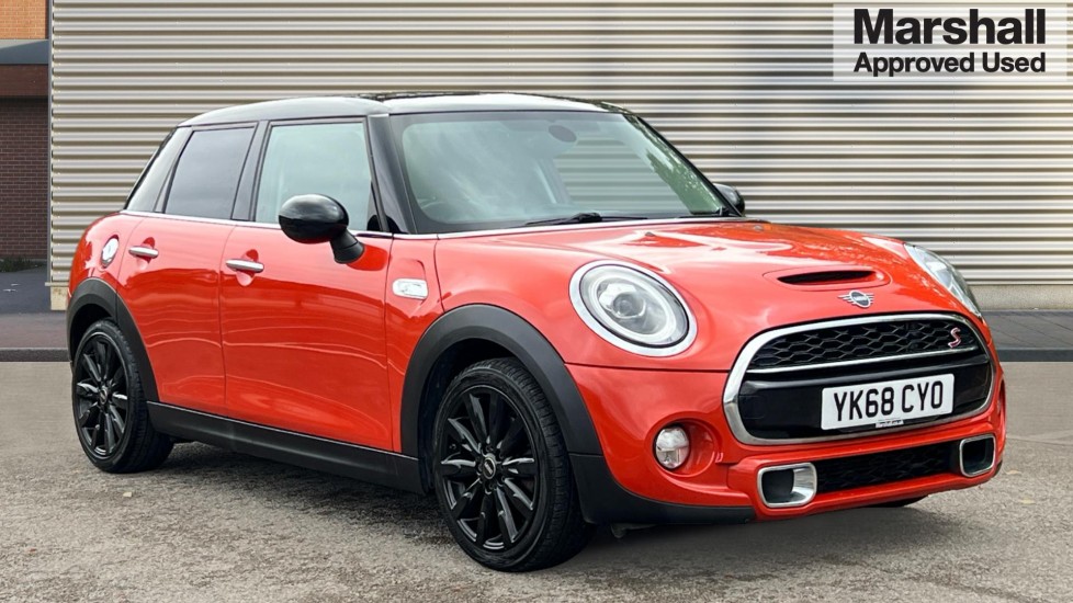 Main listing image - MINI Hatchback 5dr