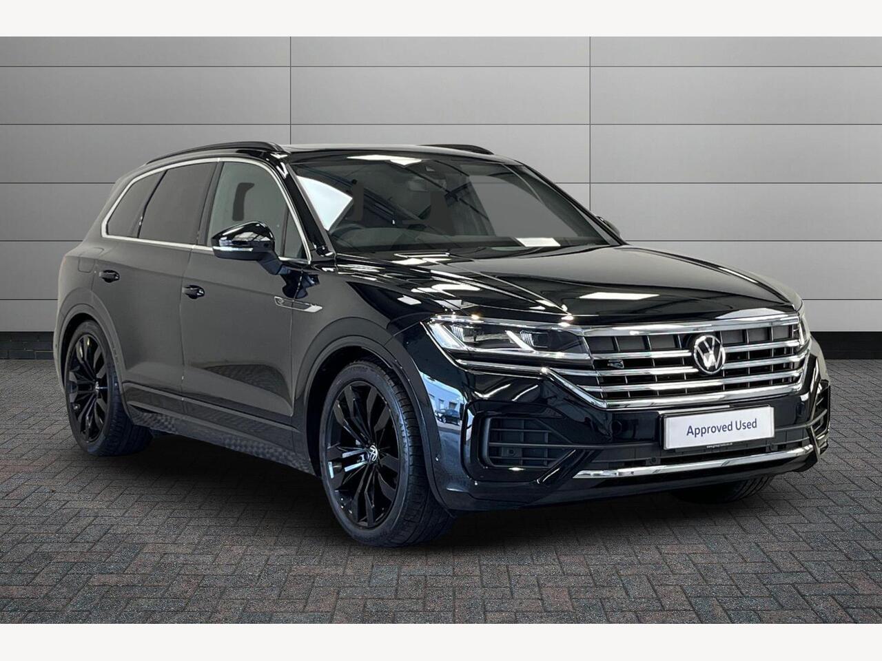 Main listing image - Volkswagen Touareg