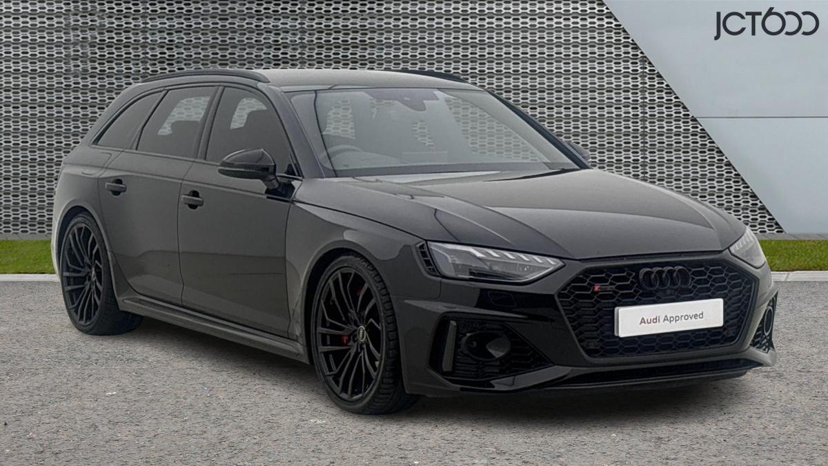 Main listing image - Audi RS4