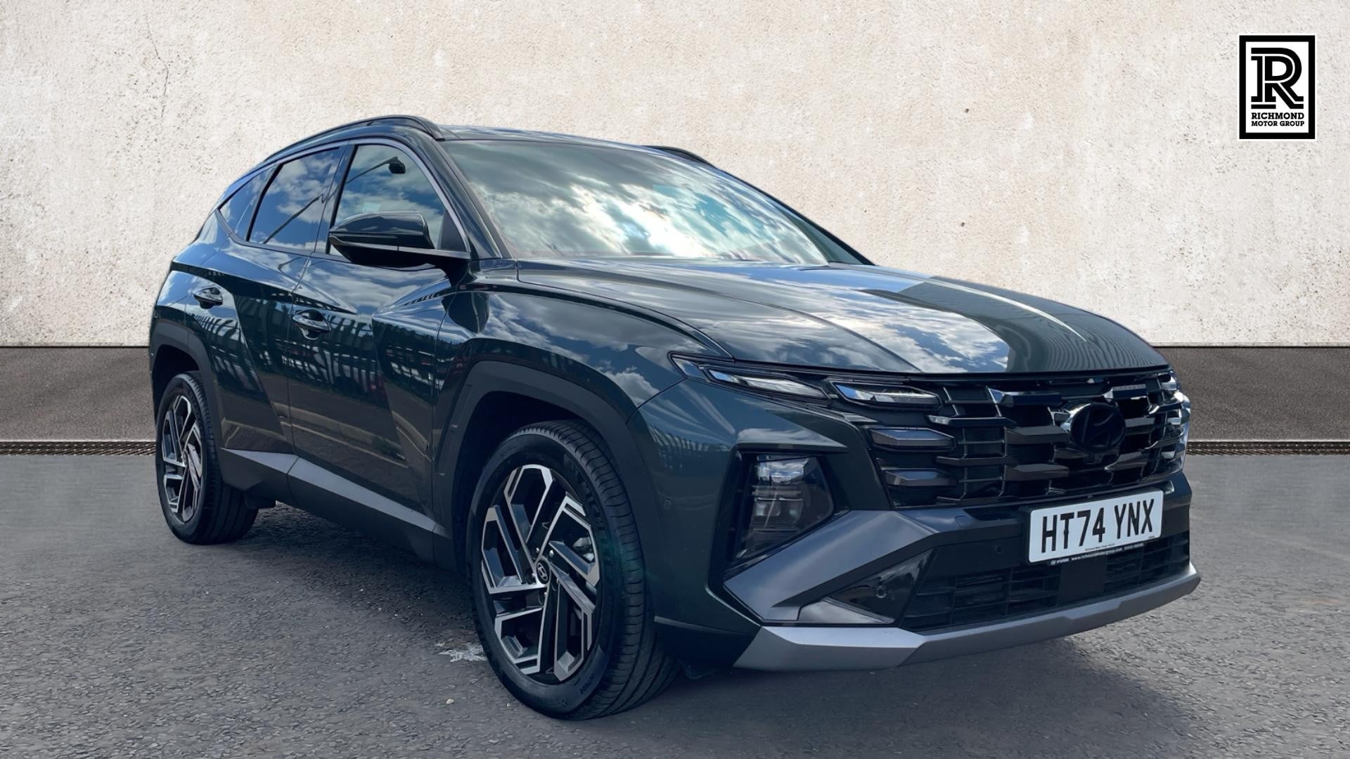 Main listing image - Hyundai Tucson