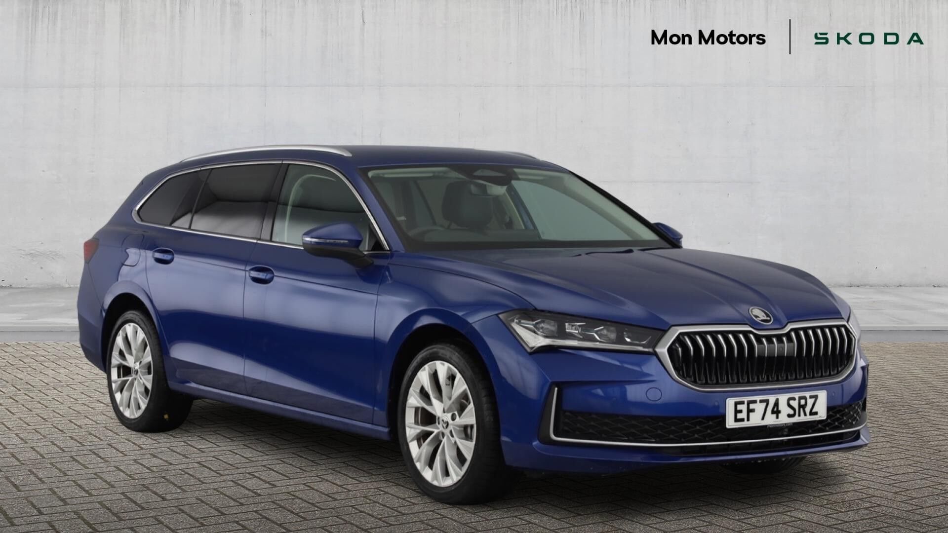 Main listing image - Skoda Superb