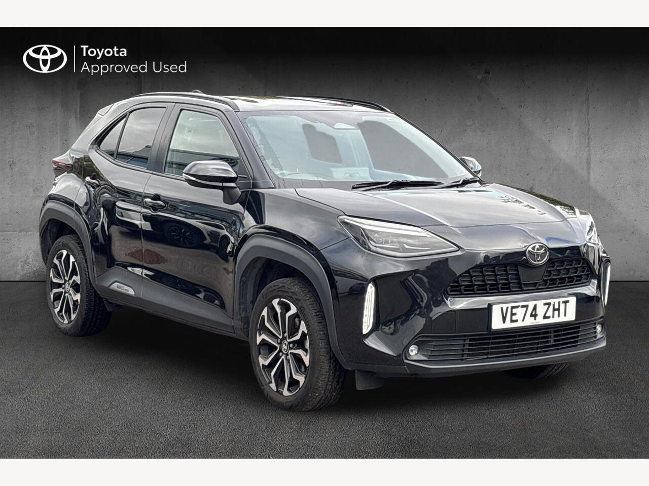 Main listing image - Toyota Yaris Cross