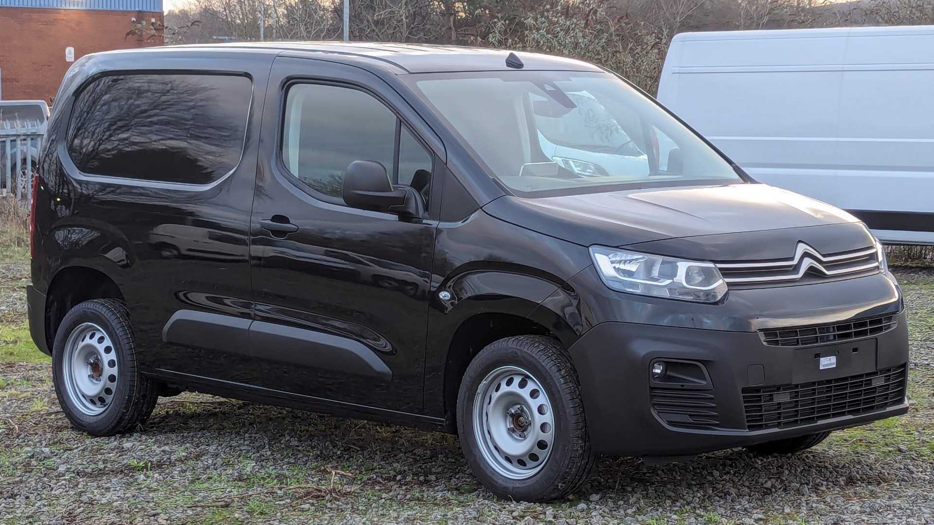 Main listing image - Citroen Berlingo Van