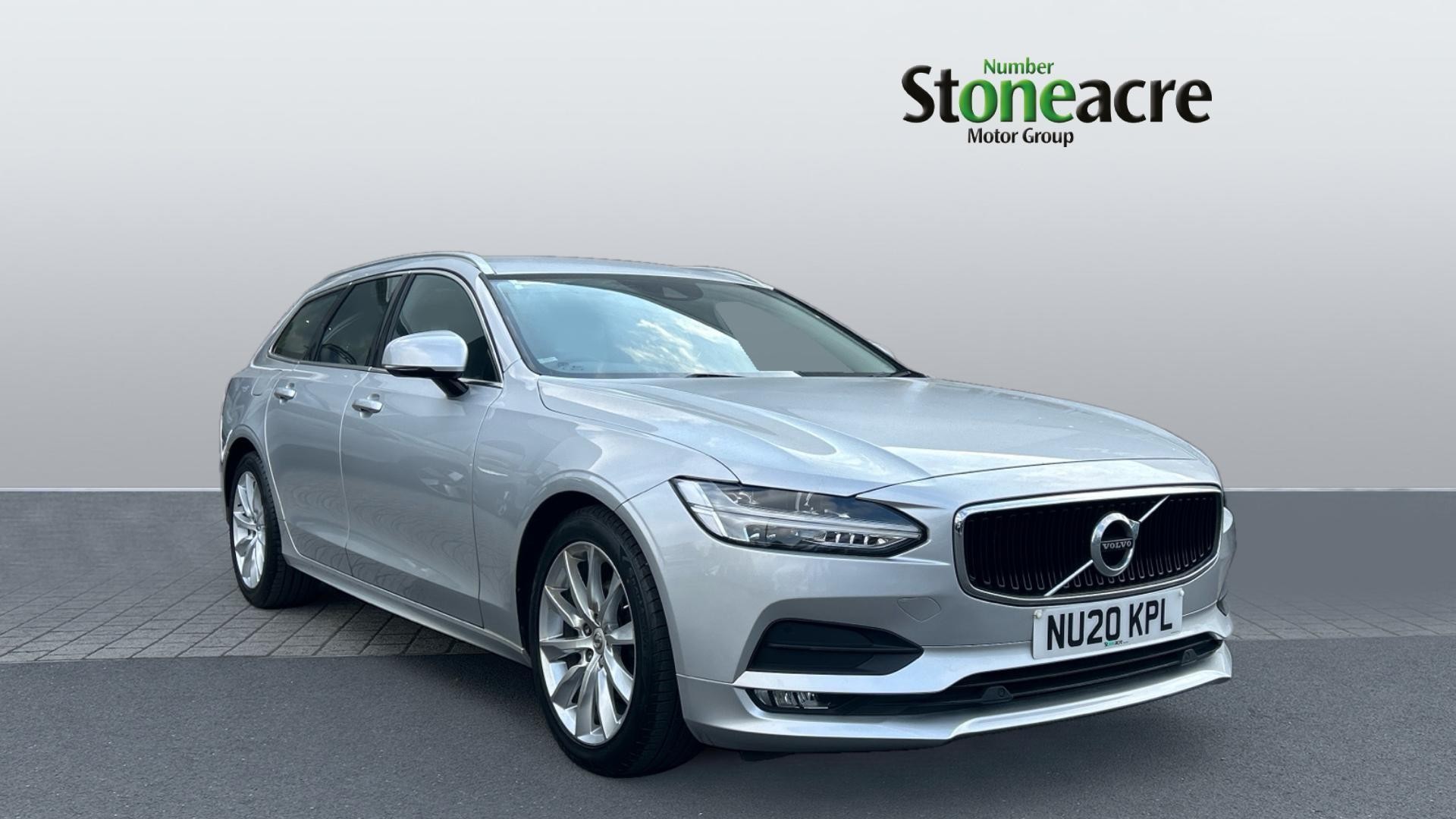 Main listing image - Volvo V90
