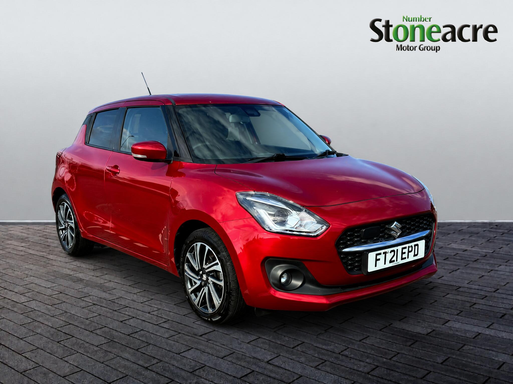 Main listing image - Suzuki Swift