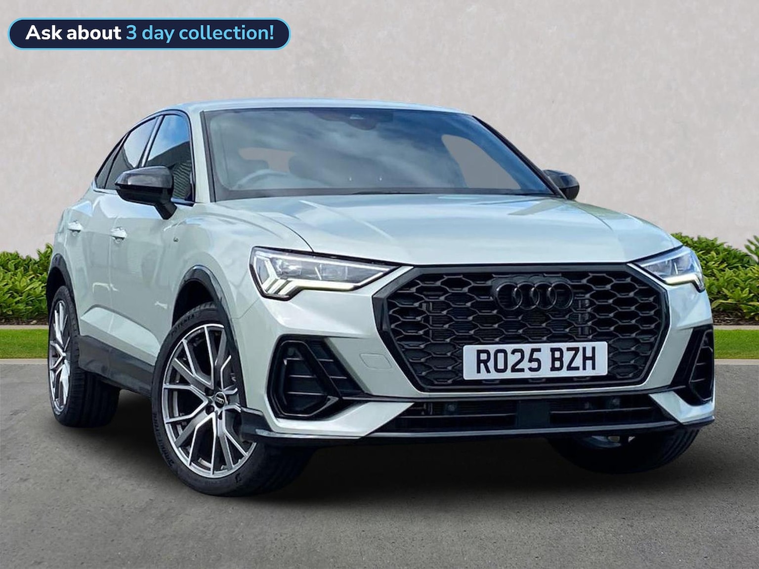 Main listing image - Audi Q3