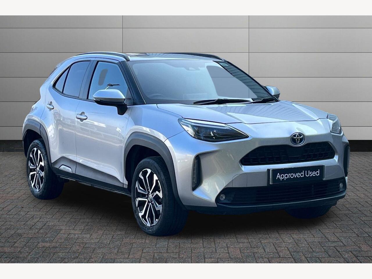 Main listing image - Toyota Yaris Cross