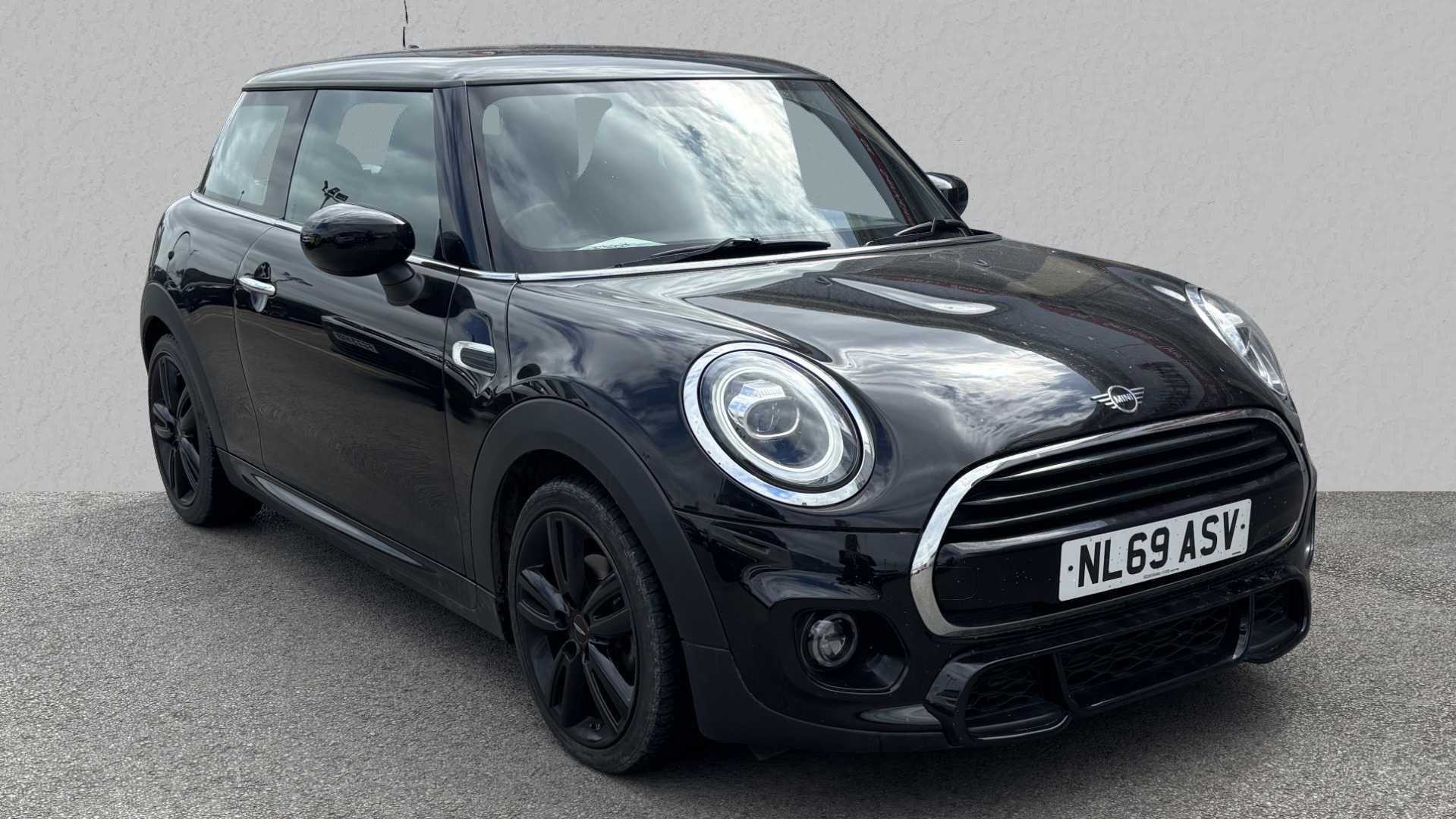 Main listing image - MINI Hatchback