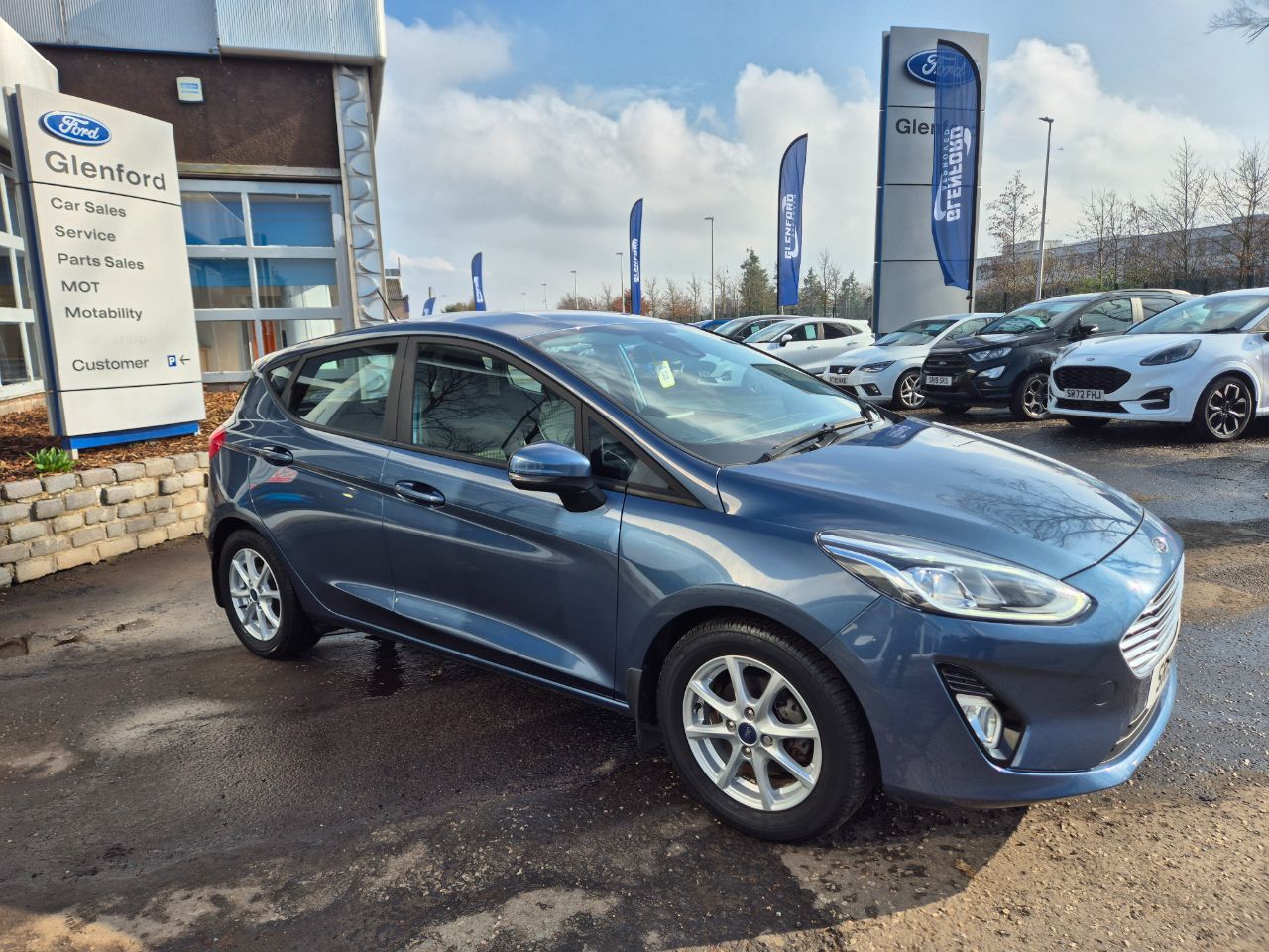 Main listing image - Ford Fiesta