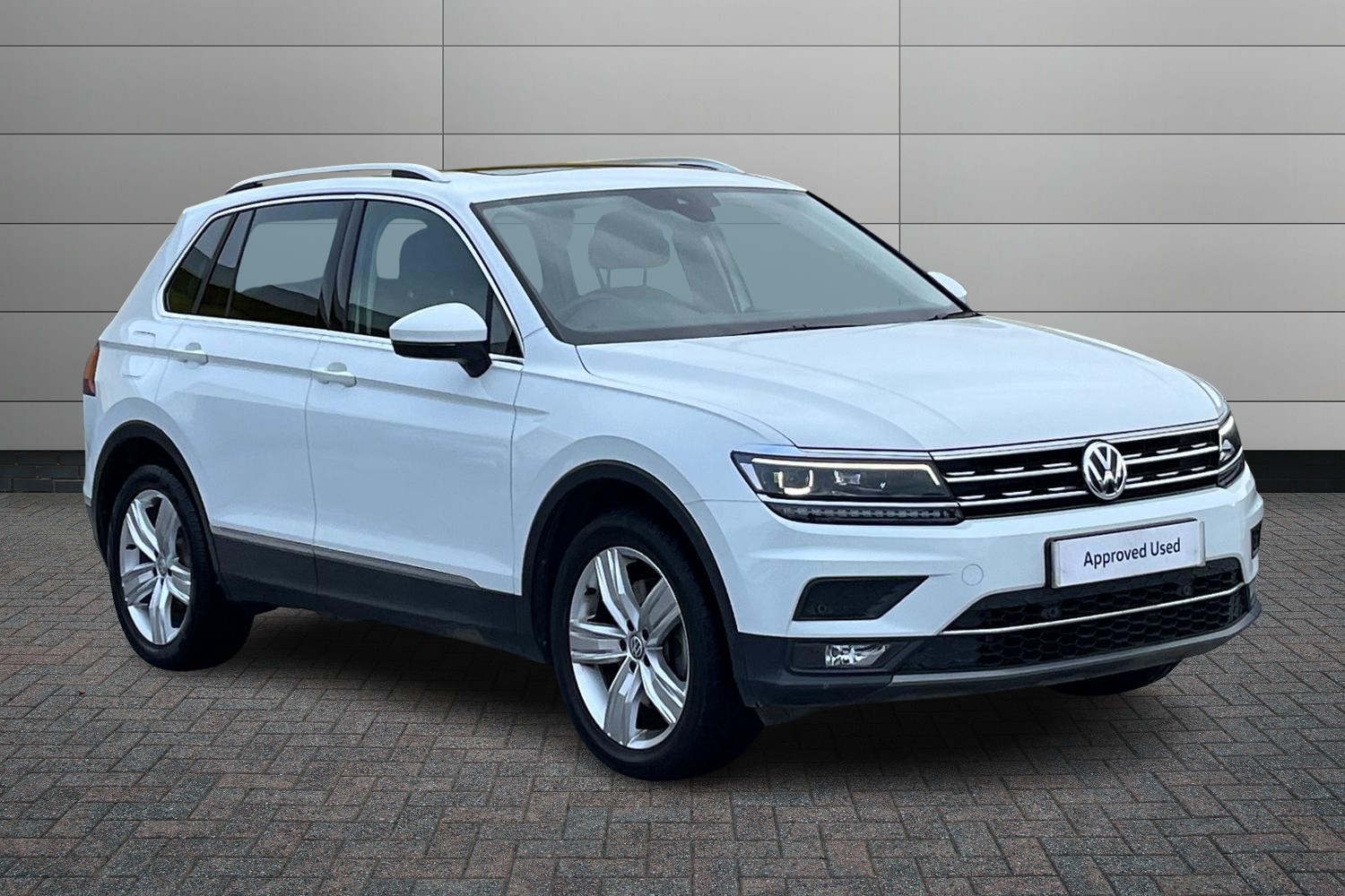 Main listing image - Volkswagen Tiguan