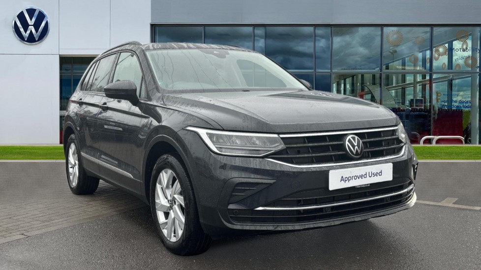 Main listing image - Volkswagen Tiguan