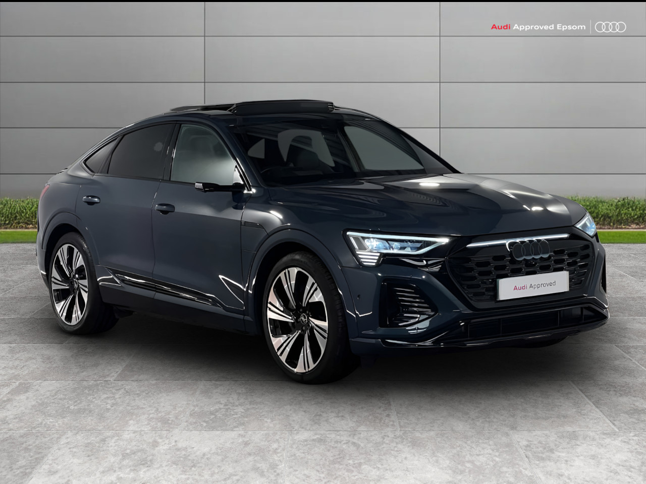 Main listing image - Audi Q8 e-tron