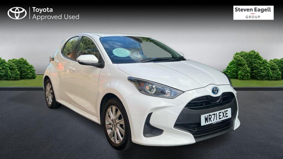 Main listing image - Toyota Yaris