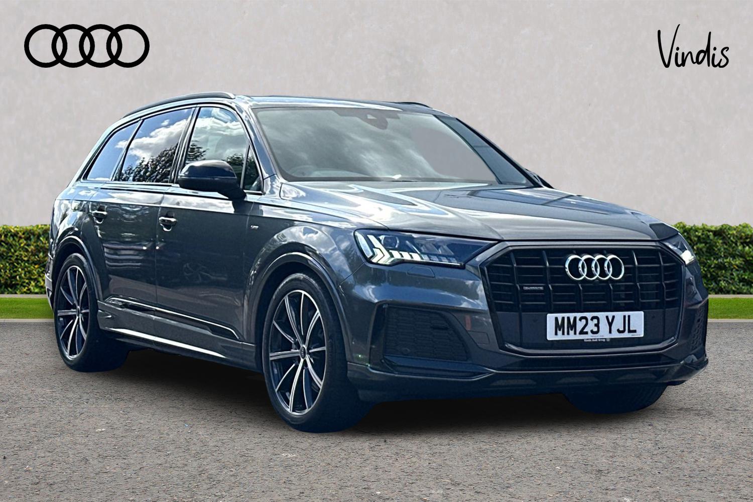 Main listing image - Audi Q7