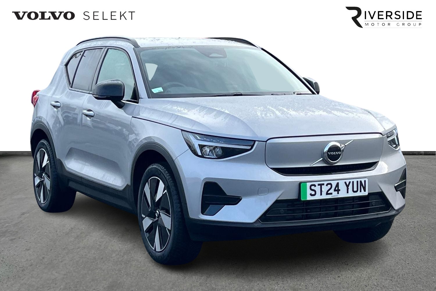 Main listing image - Volvo XC40 Recharge