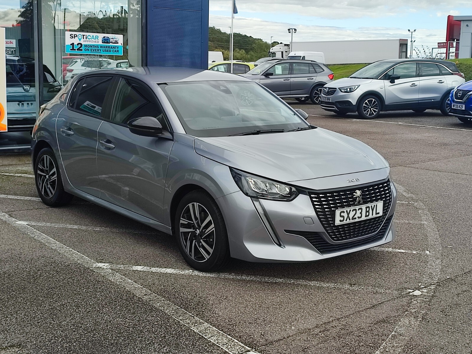 Main listing image - Peugeot 208