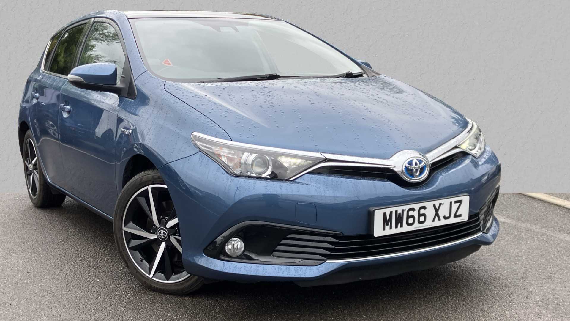 Main listing image - Toyota Auris