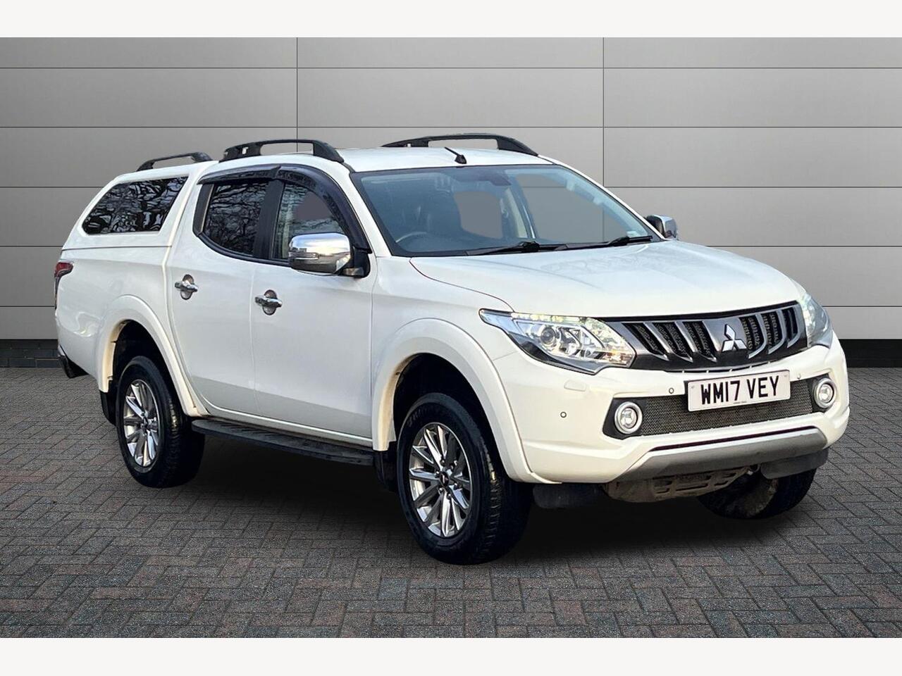 Main listing image - Mitsubishi L200